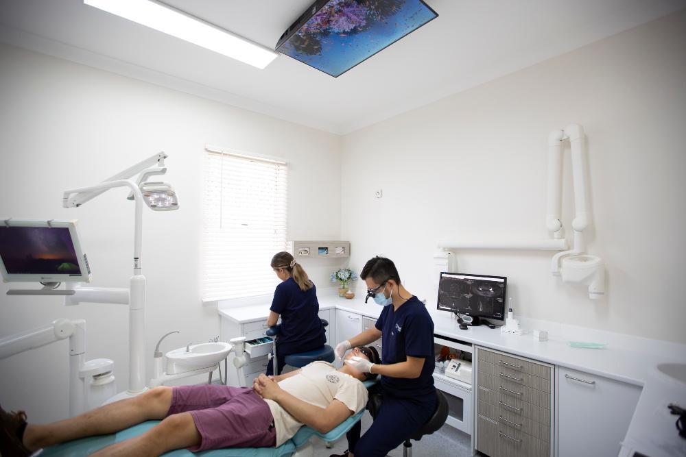 patient during emergency dentistry exam in highgate hill QLD